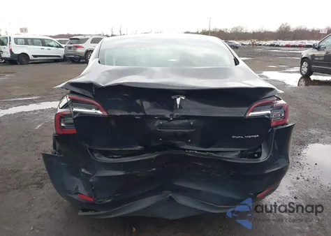 2018 Tesla Model 3 Long Range/Performance из США, поврежденный, VIN 5YJ3E1EB7JF070483